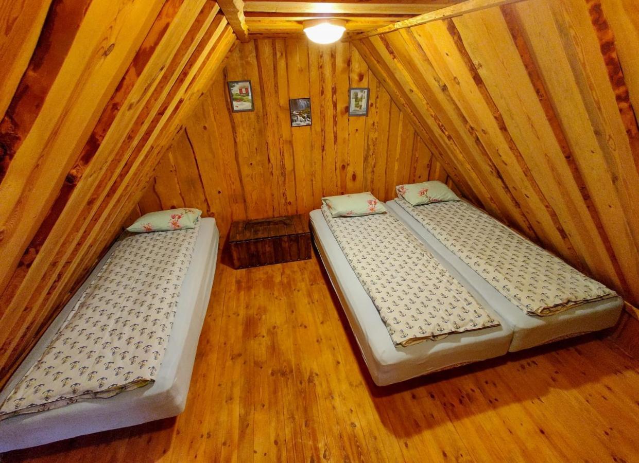 Atsikivi Puhketalu Hotel Häädemeeste Exterior foto